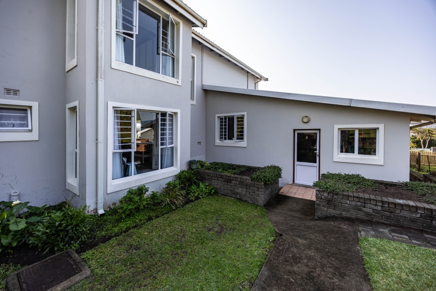 4 Bedroom Property for Sale in Kidds Beach Eastern Cape